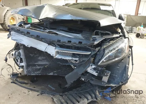 2017 Mercedes-Benz C 300 Sport 4Matic z USA, uszkodzony, nr VIN 55SWF4KB7HU200450